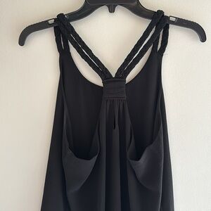Black dressy tank - L